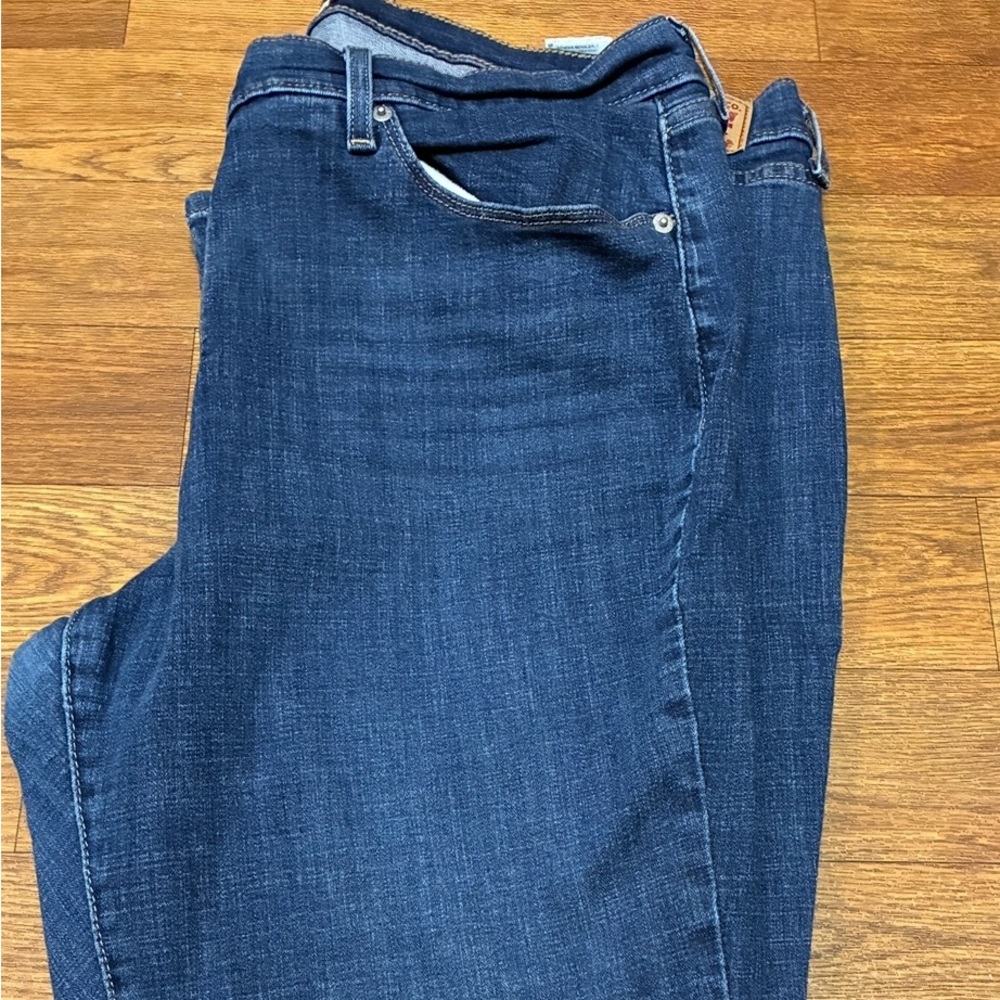 Women’s Levi Jeans Boot Cut Size 18
